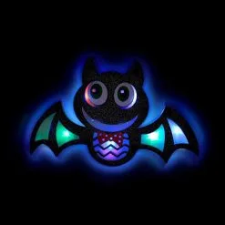 Niet Zo Enge Vleermuis Met Gekleurde Led Lichtjes -Cosplaykostuum Winkel wdm 2021 86857 2 1